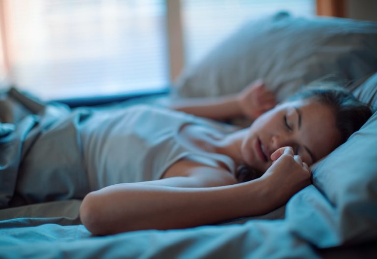 The 13 best tricks to sleep better in summer and not spend the heat